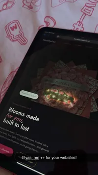 FloralsByZaee website shown in a client Snapchat story